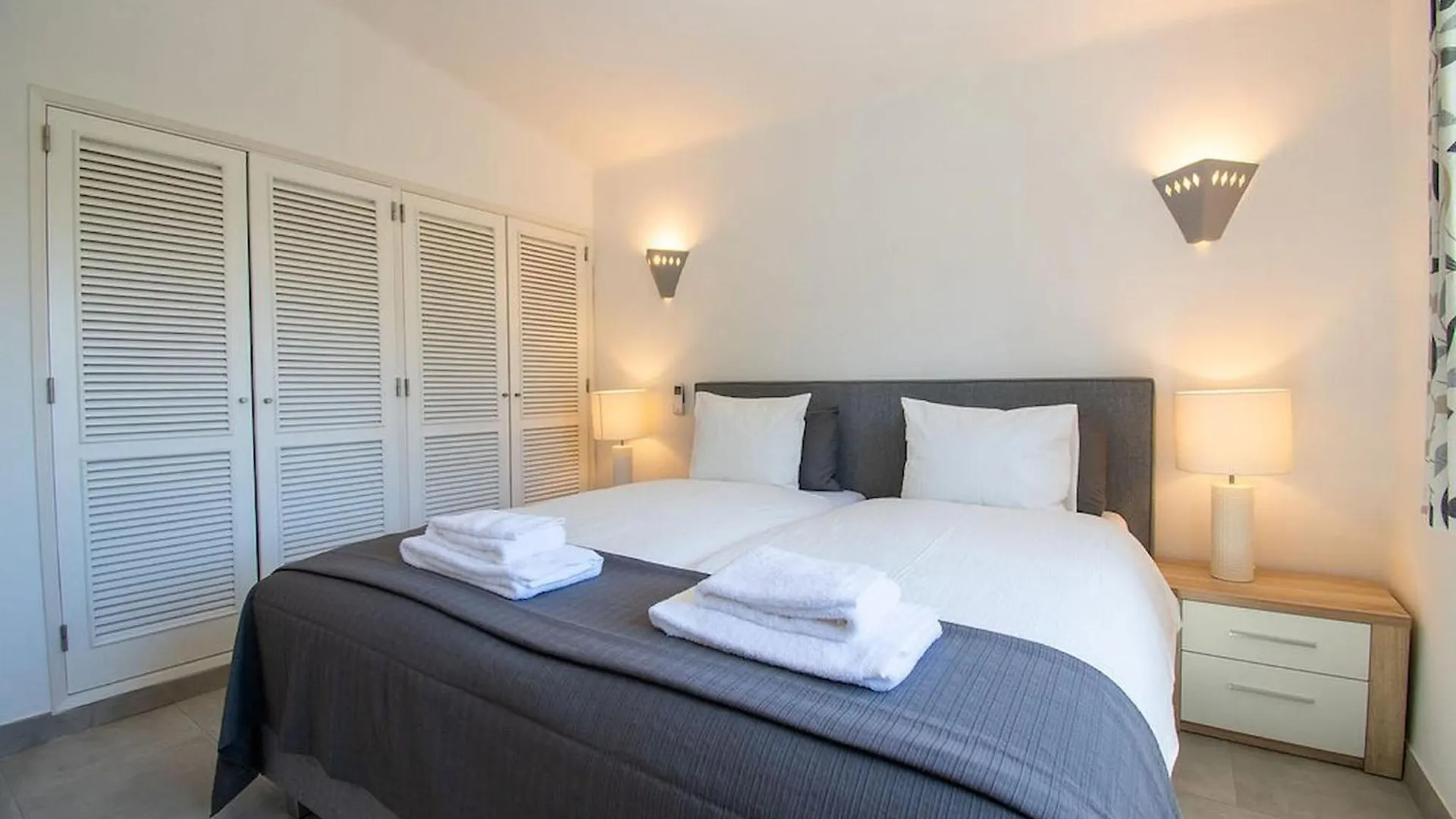Lavanda Magnificent Five Bedroom Villa Carvoeiro  0*, Carvoeiro (Lagoa)