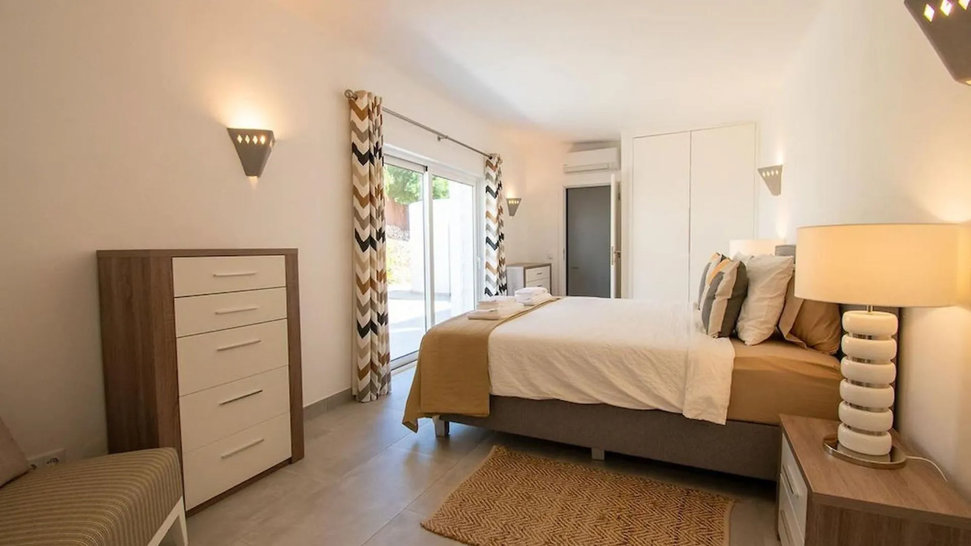 Lavanda Magnificent Five Bedroom Villa Carvoeiro  Portugal