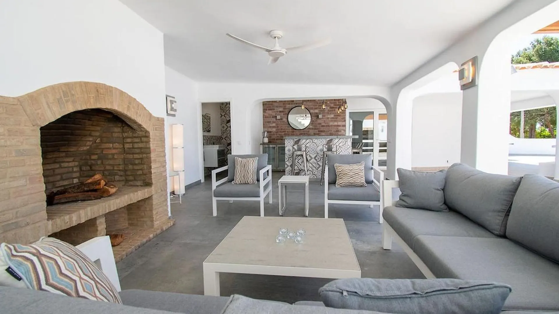 Lavanda Magnificent Five Bedroom Villa Καρβοέιρο
